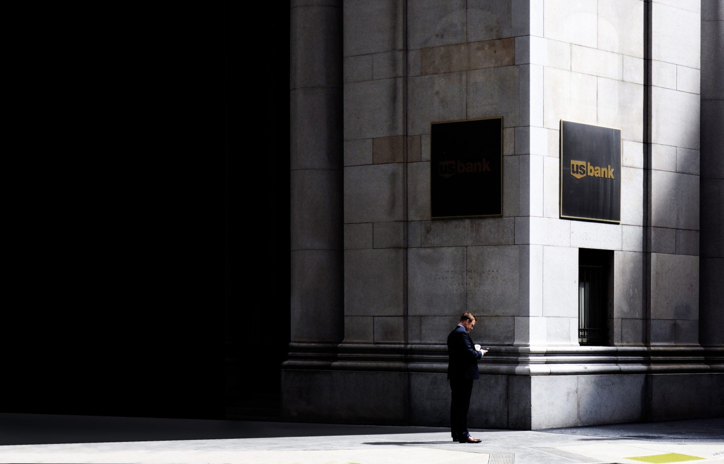 How to Leverage Digital Ecosystems to Enhance Client Satisfaction